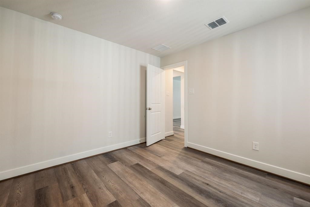 20914 Kadefield Drive Property Photo 44