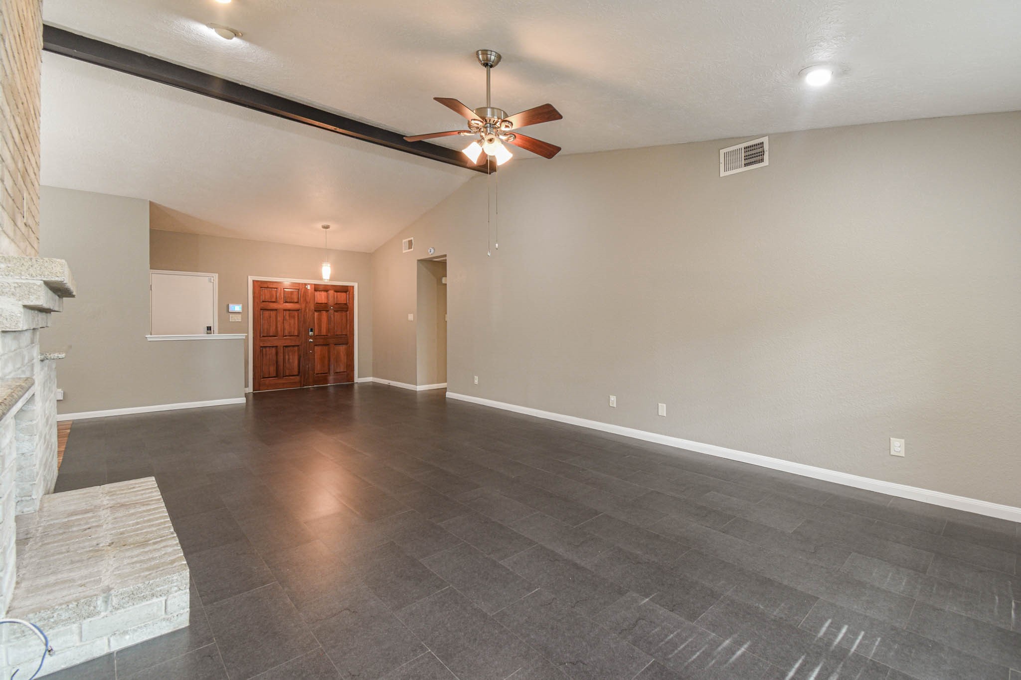 8806 Lakeside Forest Drive Property Photo 4