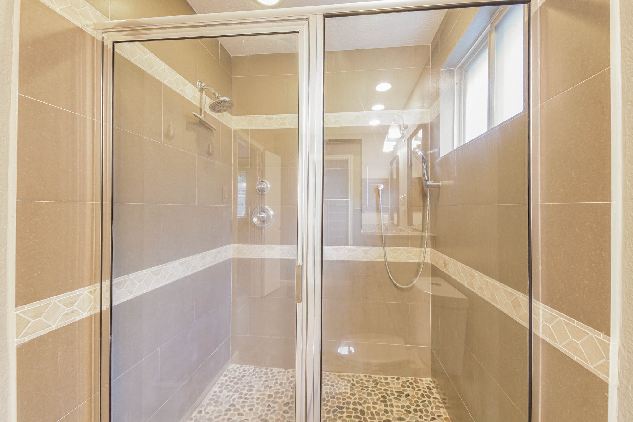 8806 Lakeside Forest Drive Property Photo 13