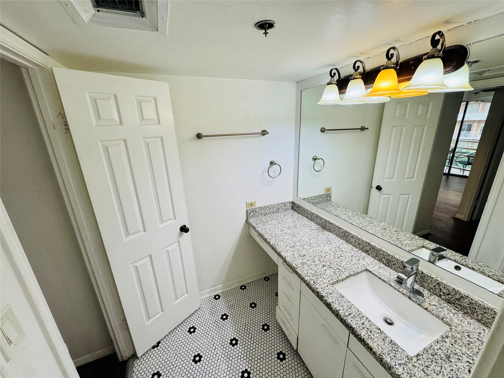 3525 Sage Road 513 Property Photo 27