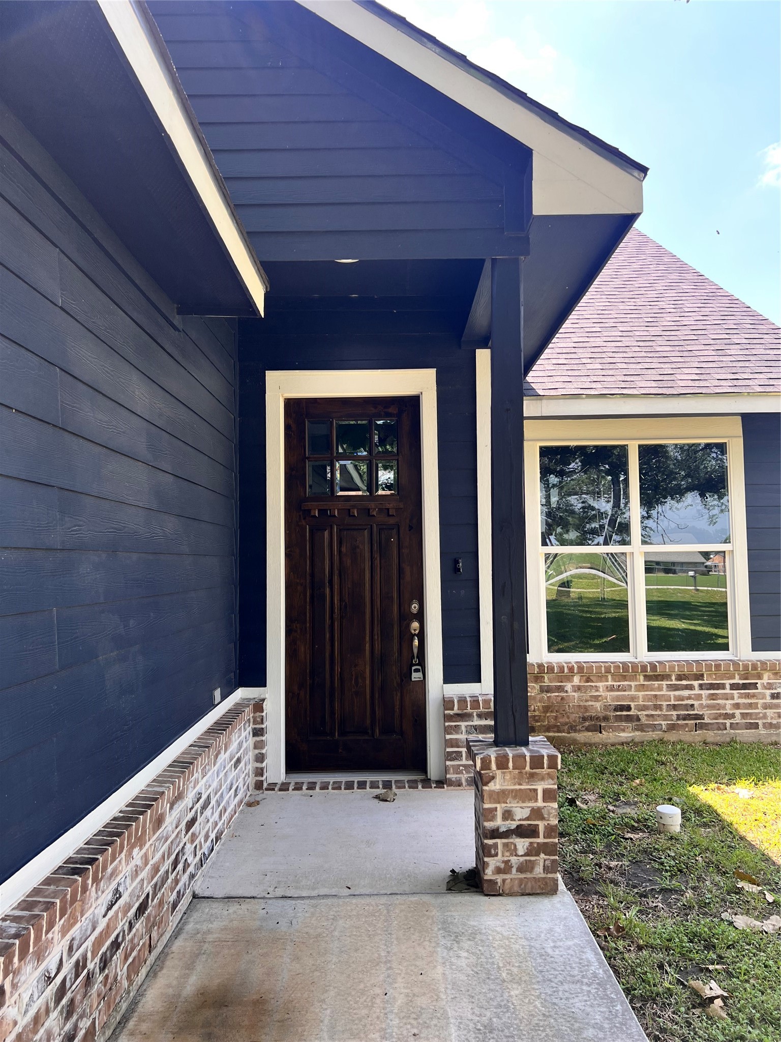 715 Seydler Street Property Photo 2