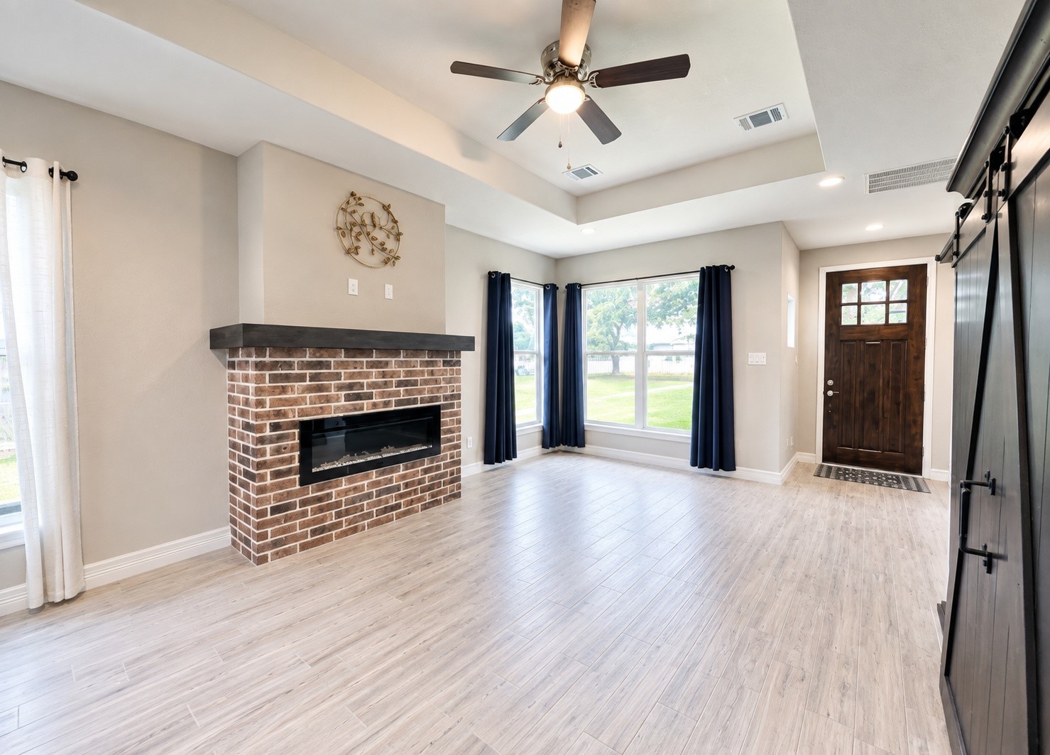 715 Seydler Street Property Photo 4