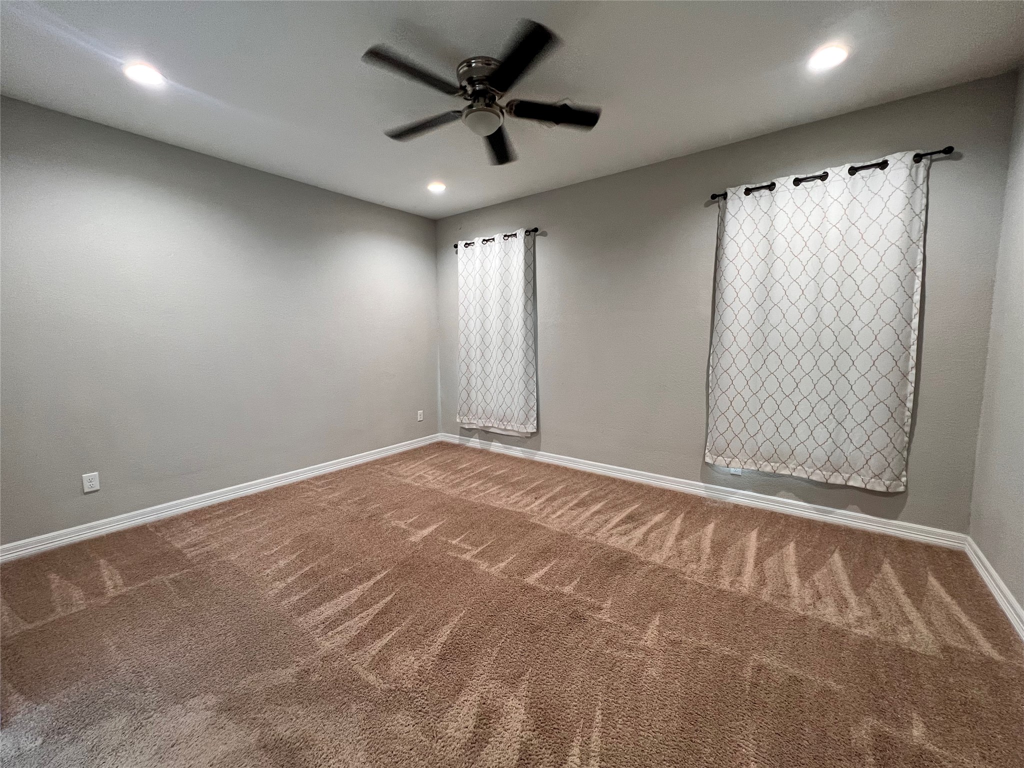 715 Seydler Street Property Photo 8