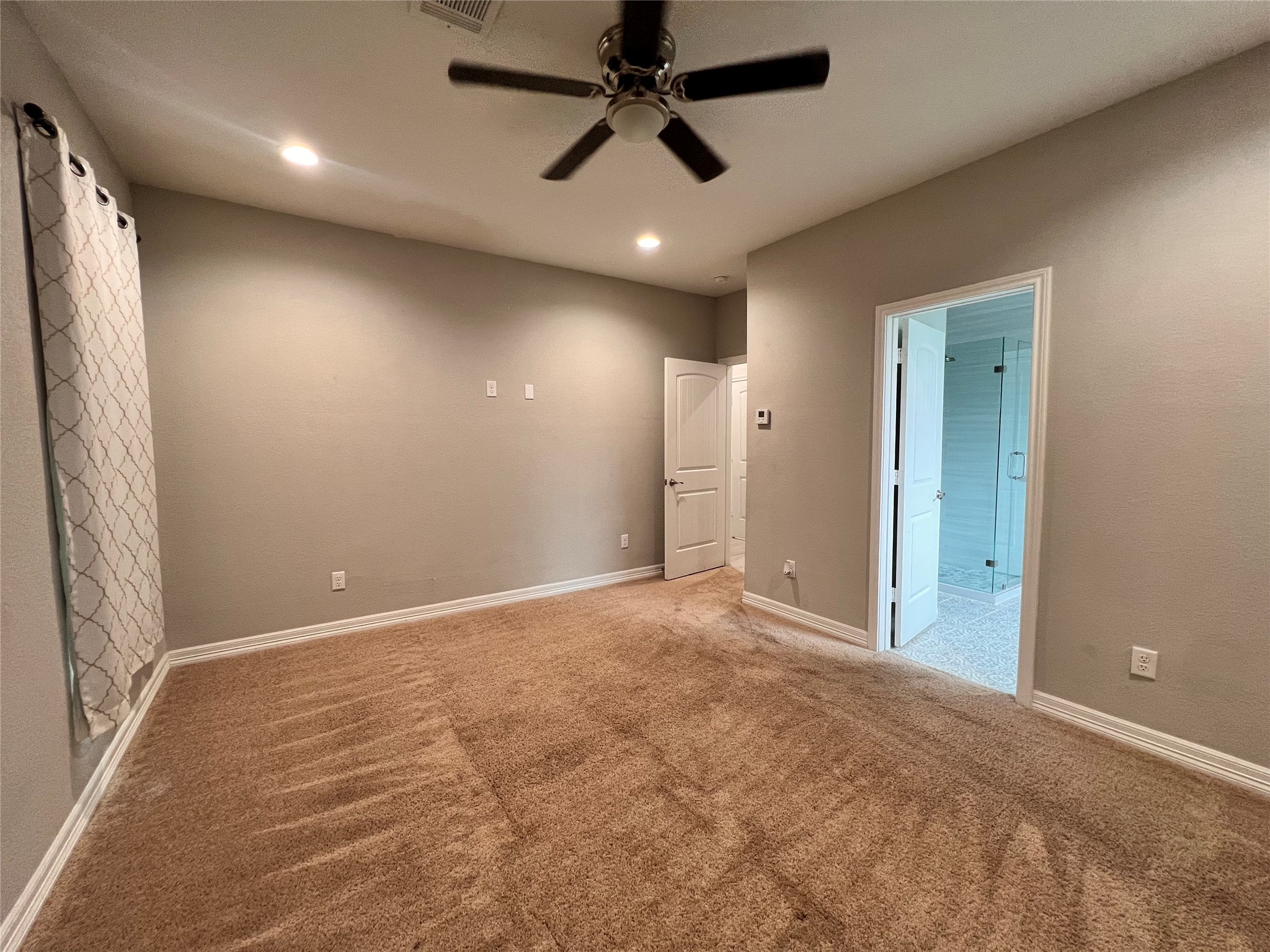 715 Seydler Street Property Photo 9
