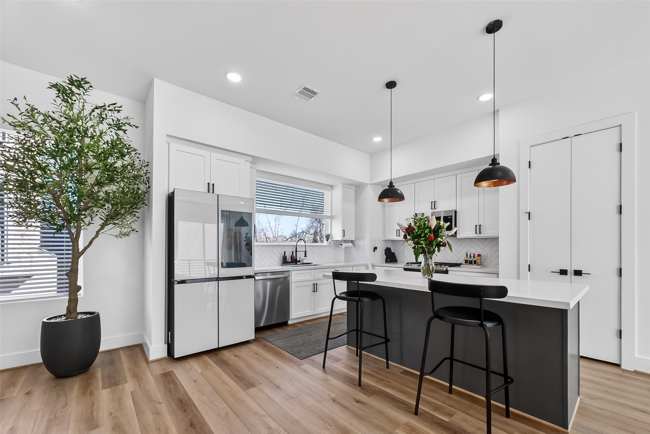 4804 Elysian Street C Property Photo 12