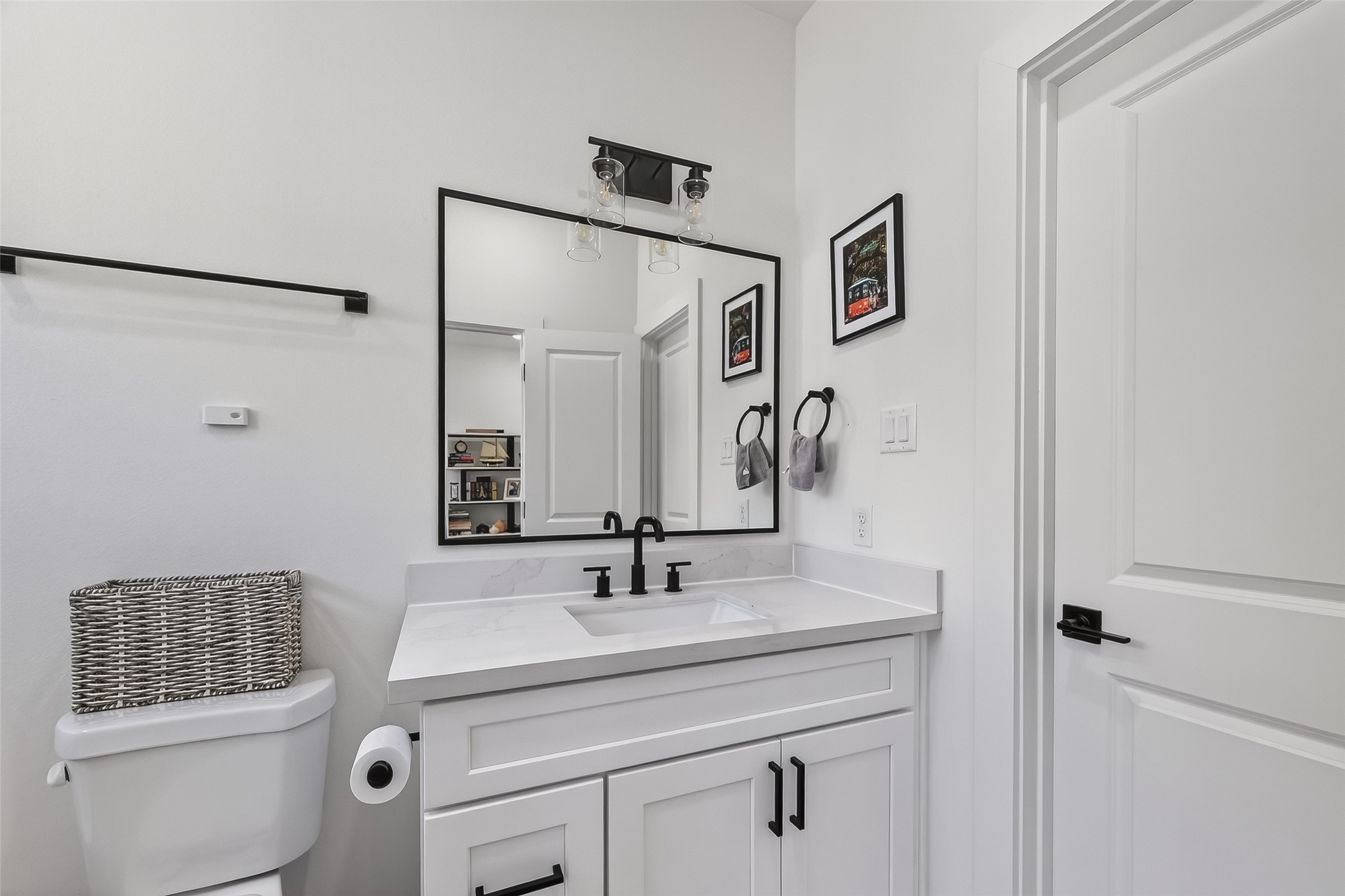 4804 Elysian Street C Property Photo 28