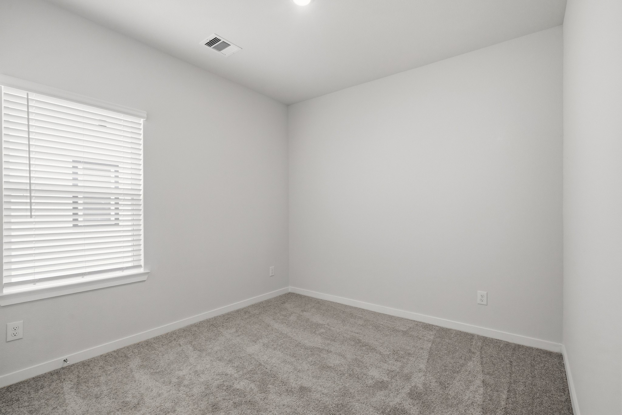 32746 Laureate Drive Property Photo 6
