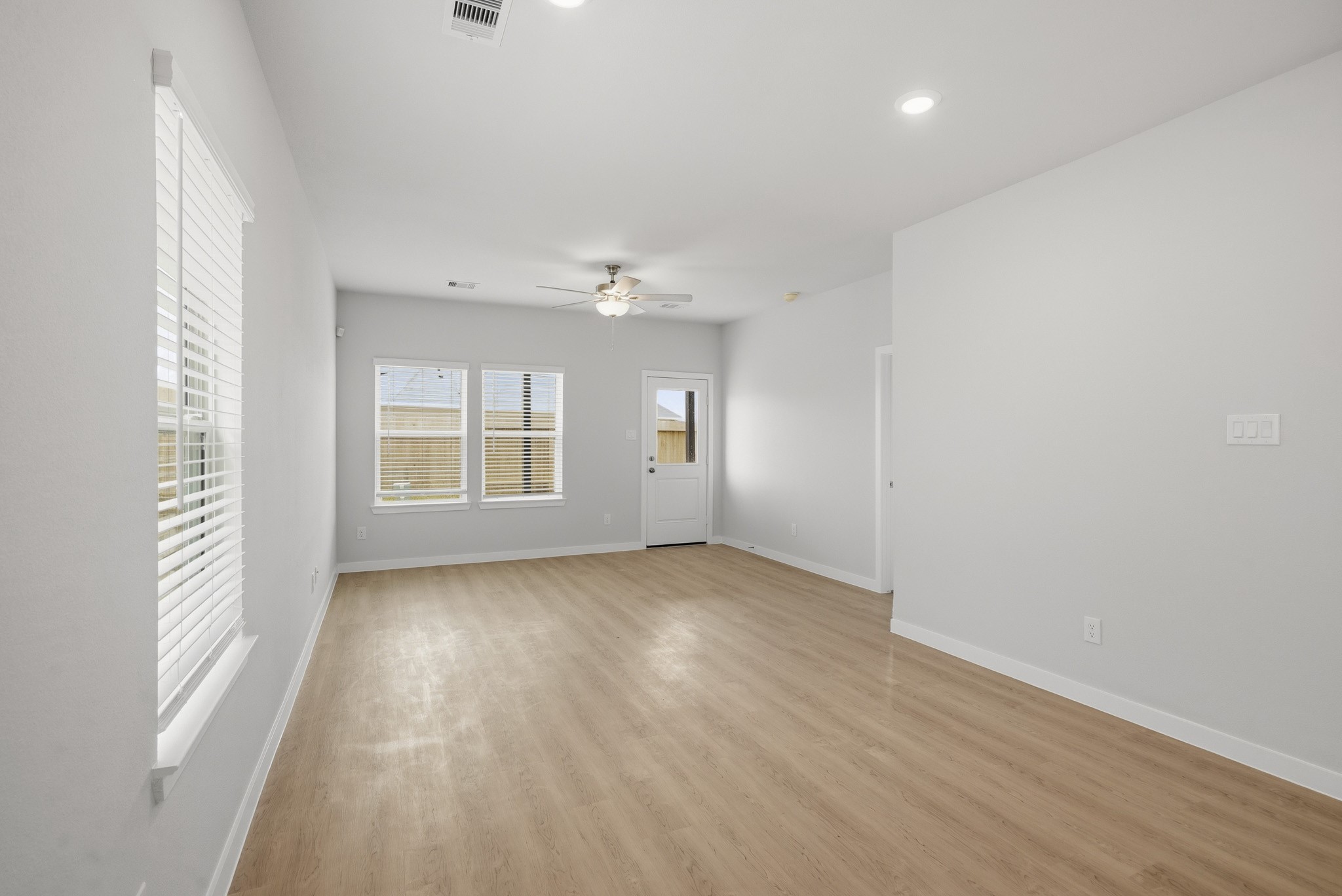 32746 Laureate Drive Property Photo 11