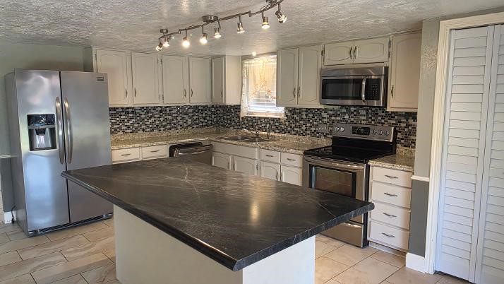 15122 Cedar Ridge Drive Property Photo 4
