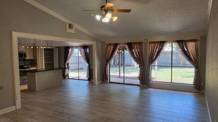 15122 Cedar Ridge Drive Property Photo 5
