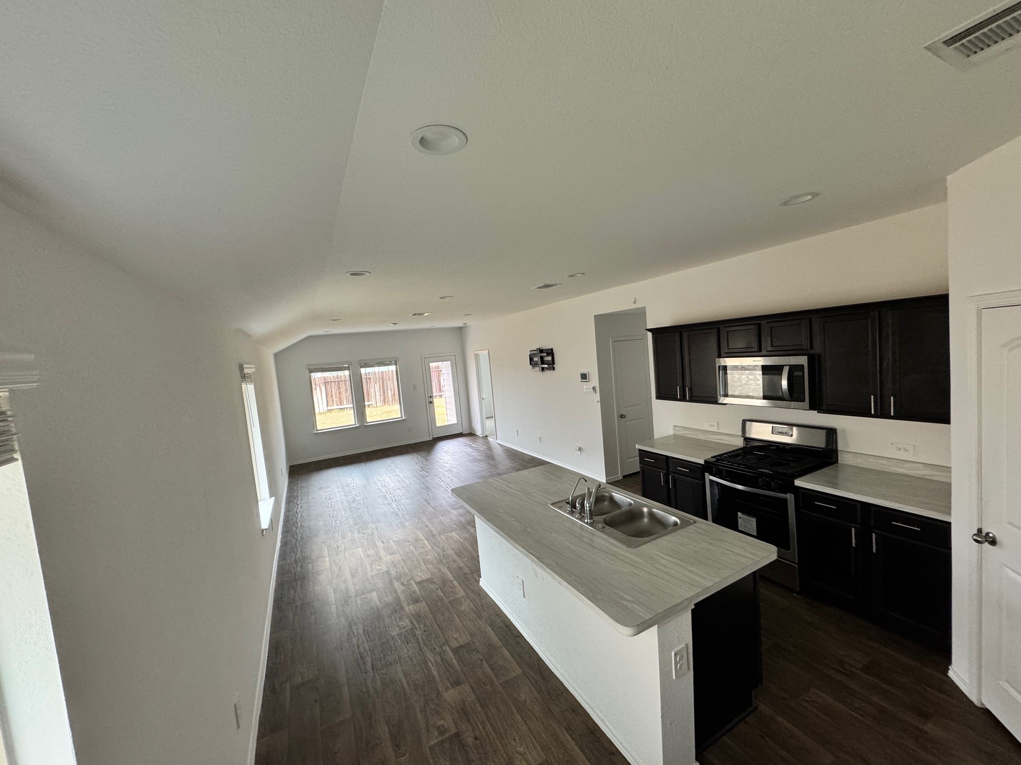 14123 Sandy Pines Court Property Photo 3
