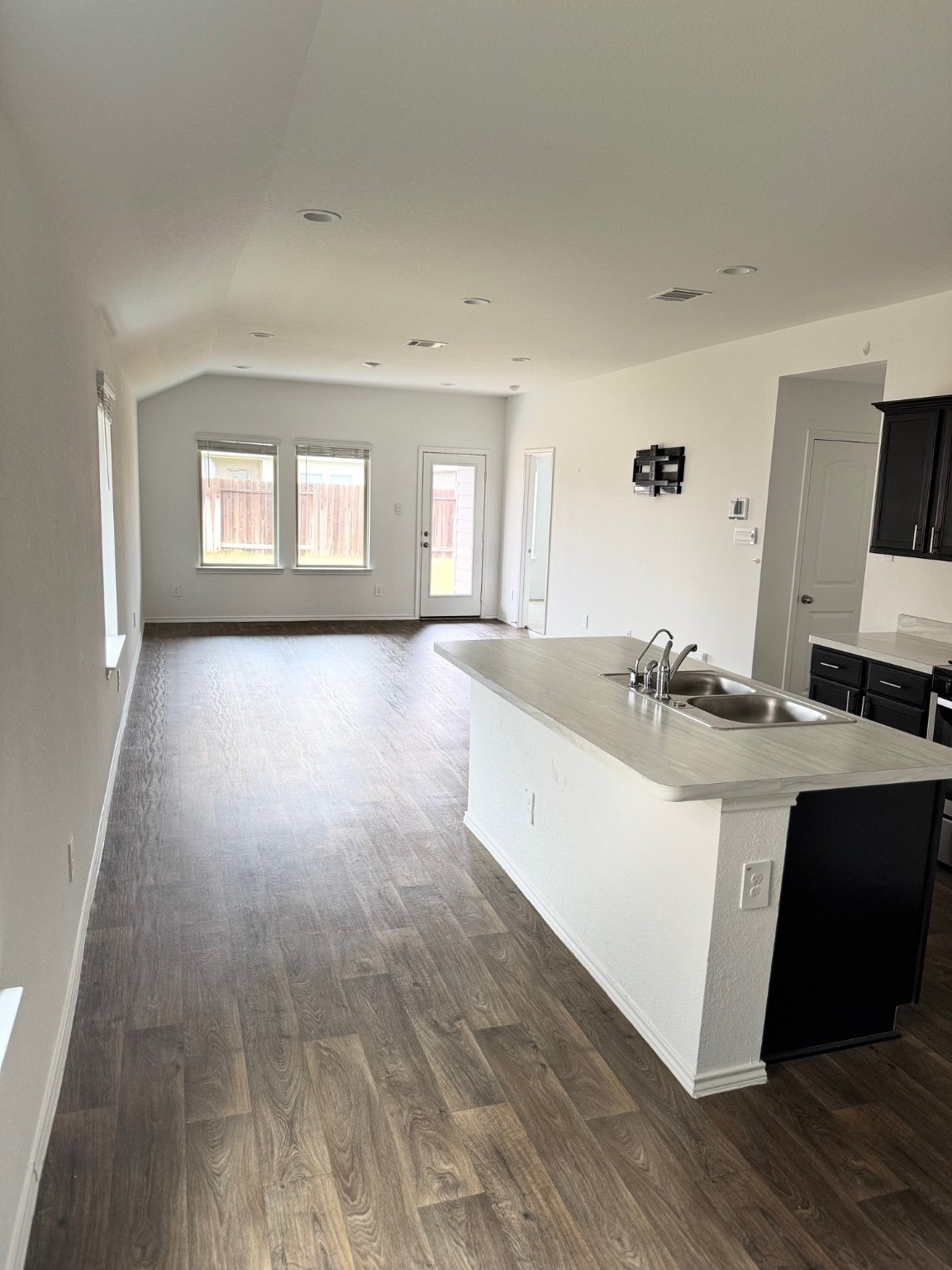14123 Sandy Pines Court Property Photo 4