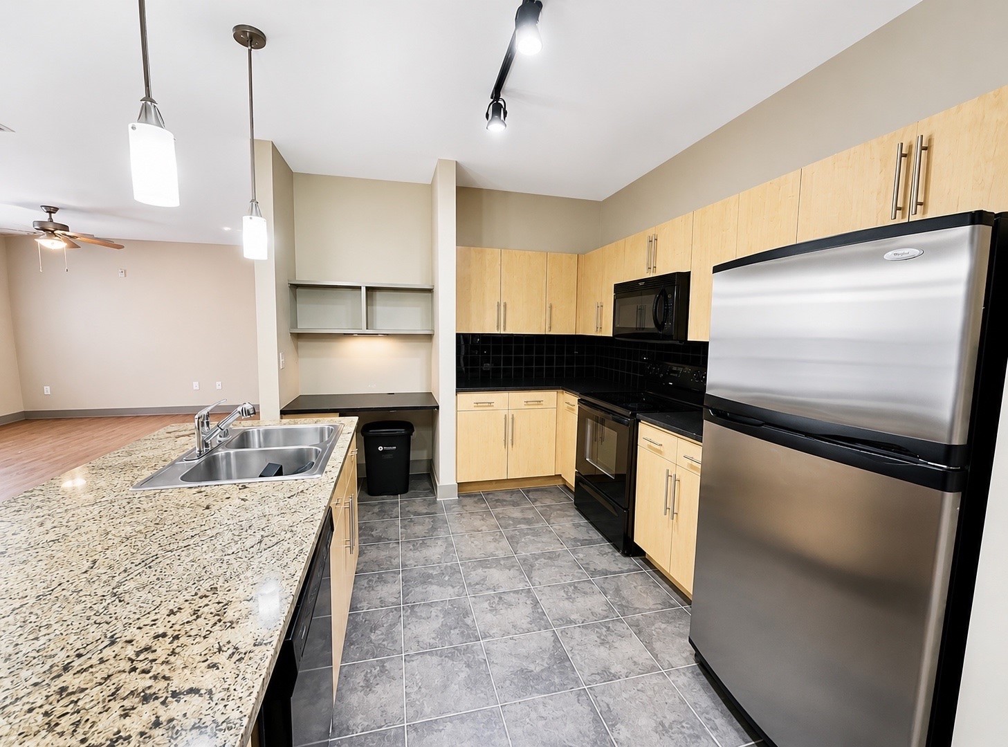 3660 Richmond Avenue 410 Property Photo 11
