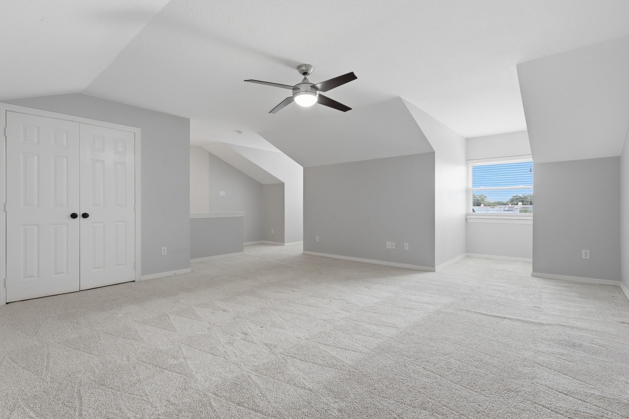9419 Stonehouse Lane Property Photo 16