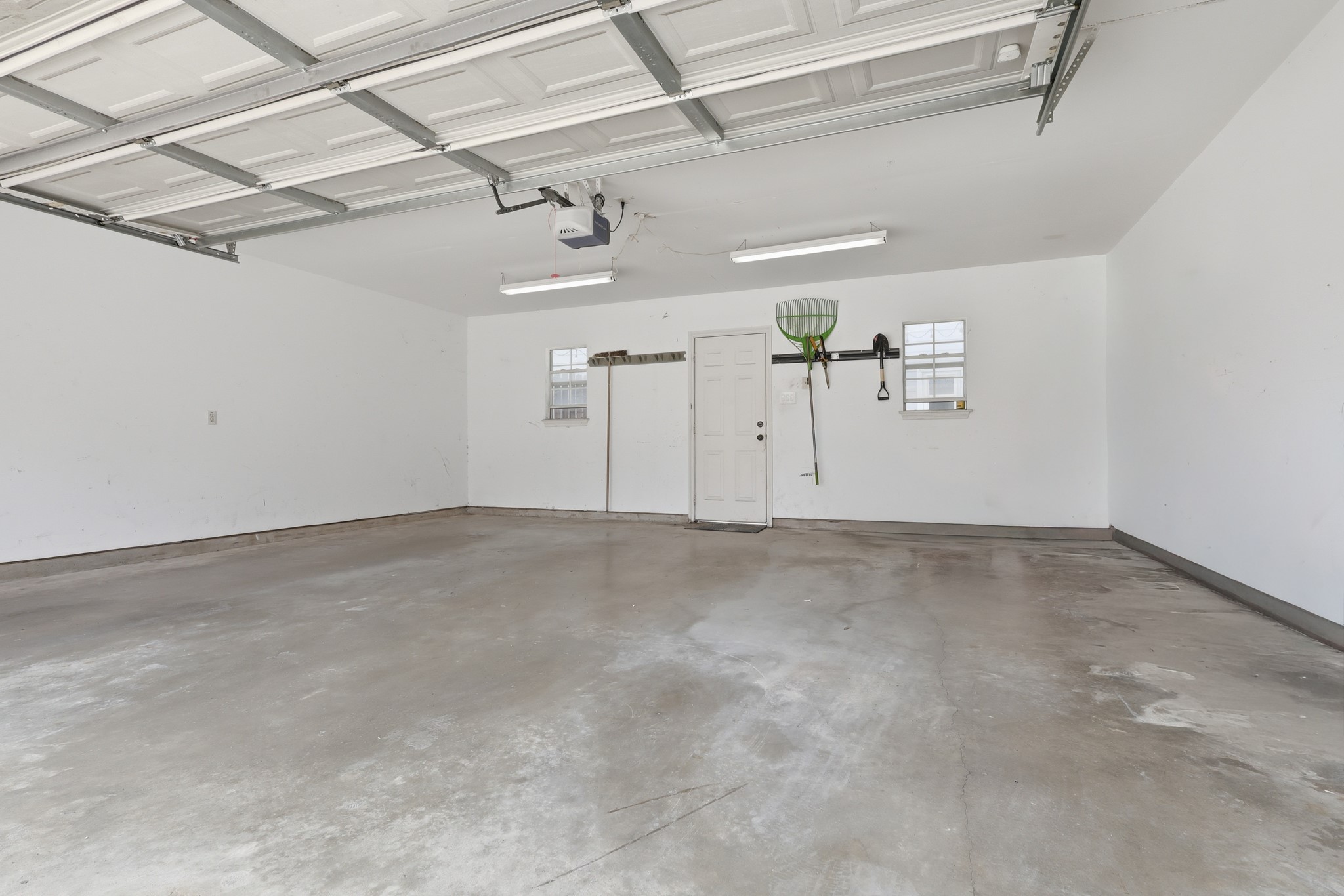 9419 Stonehouse Lane Property Photo 21