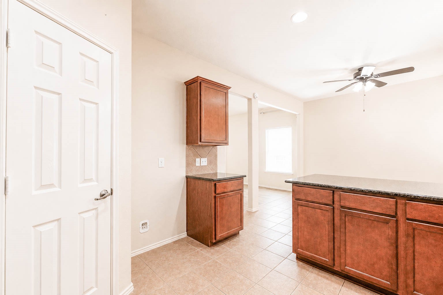 10311 Whisper Bluff Drive Property Photo 12
