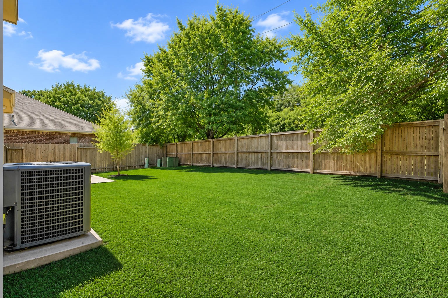 10311 Whisper Bluff Drive Property Photo 19