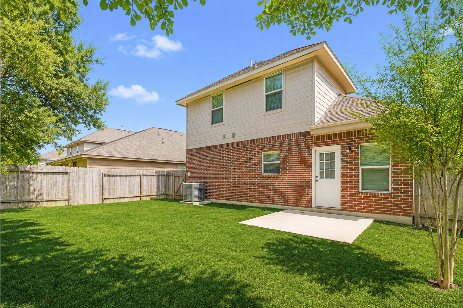 10311 Whisper Bluff Drive Property Photo 20