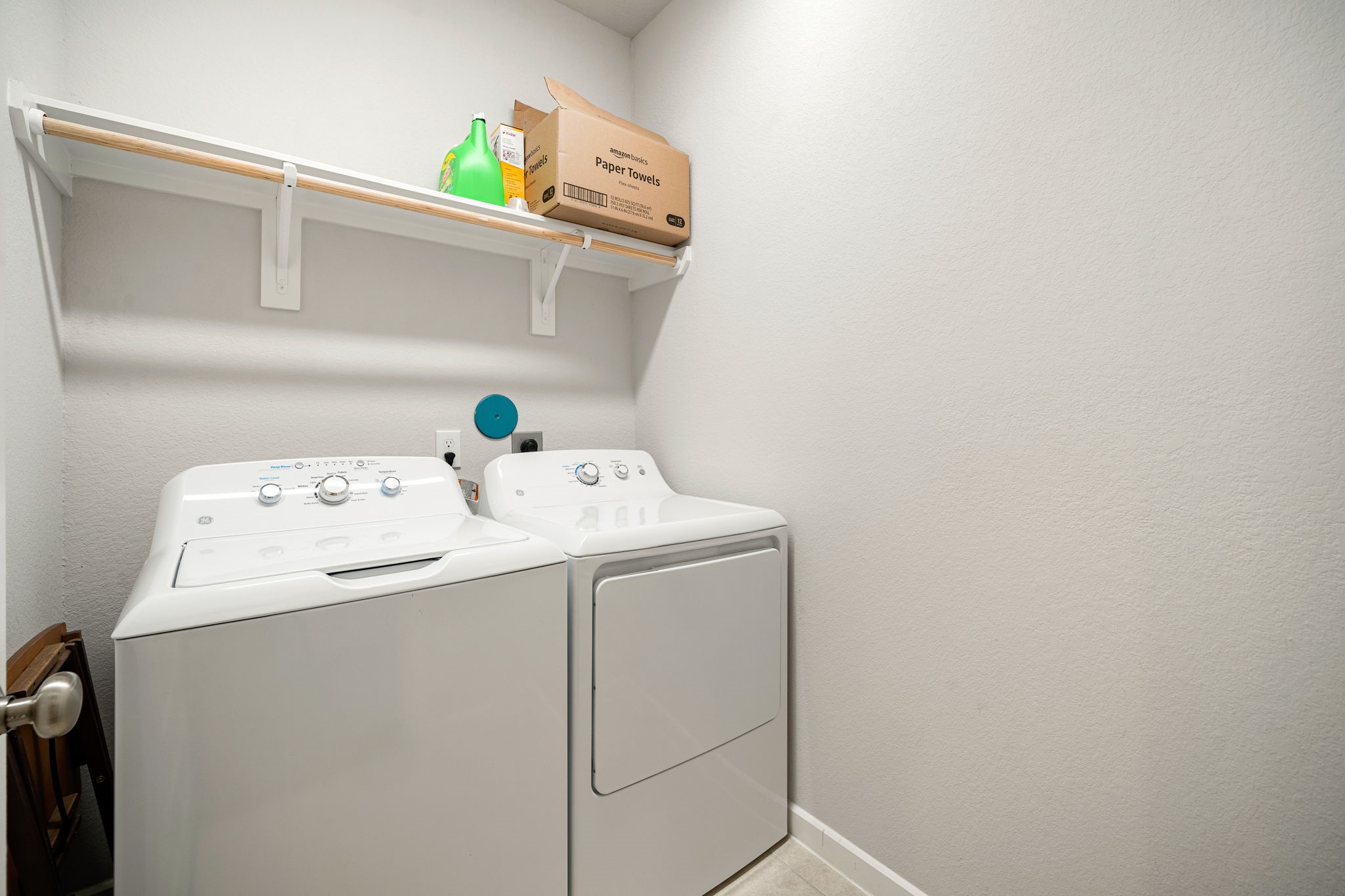 7702 Kenora Way Property Photo 44