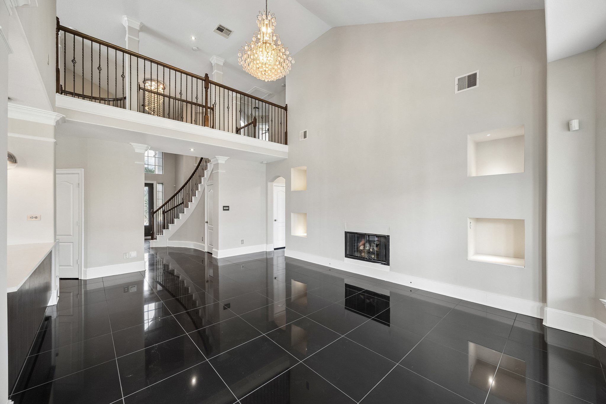 21114 Magnolia Hollow Lane Property Photo 2