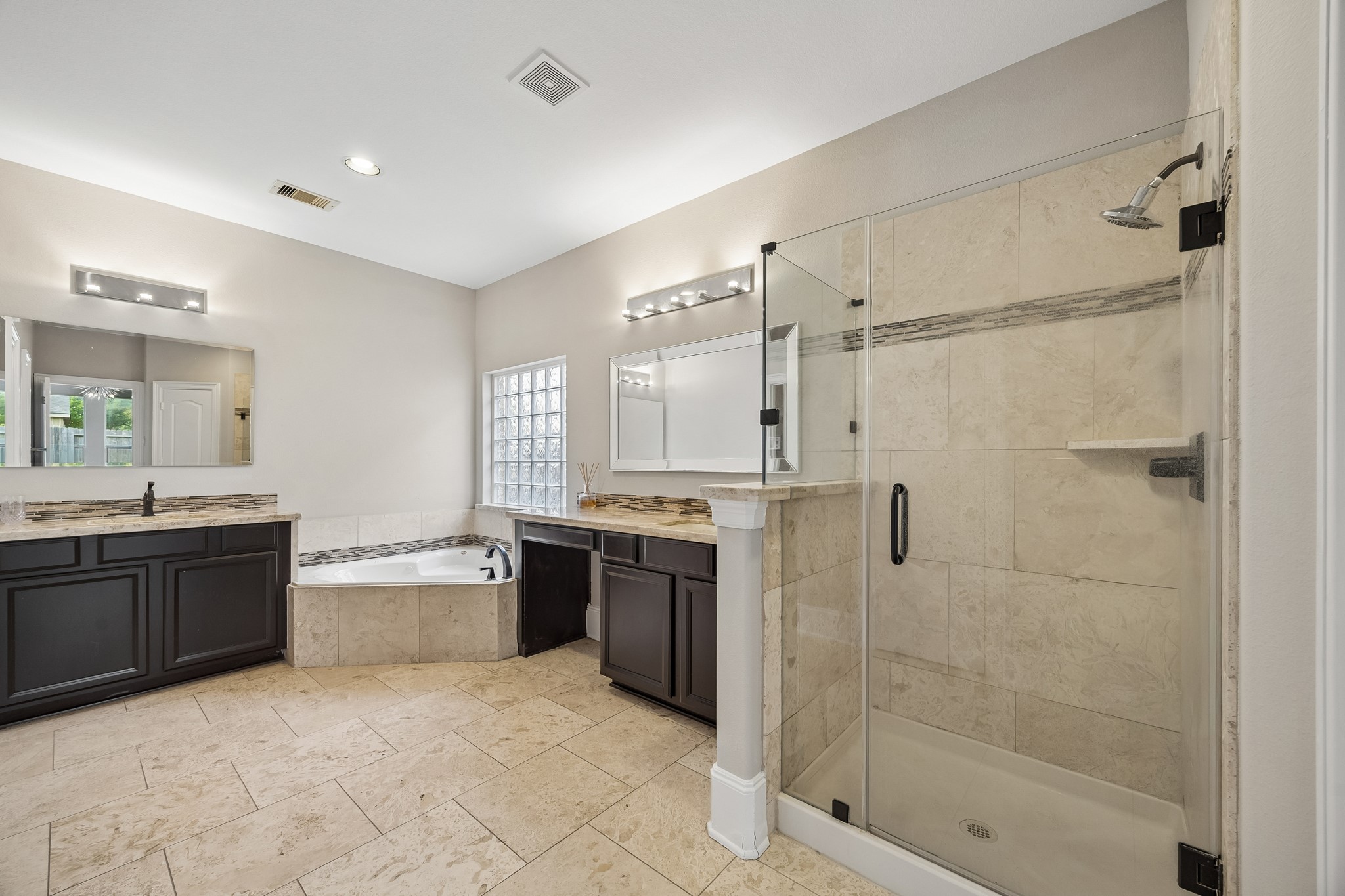 21114 Magnolia Hollow Lane Property Photo 4