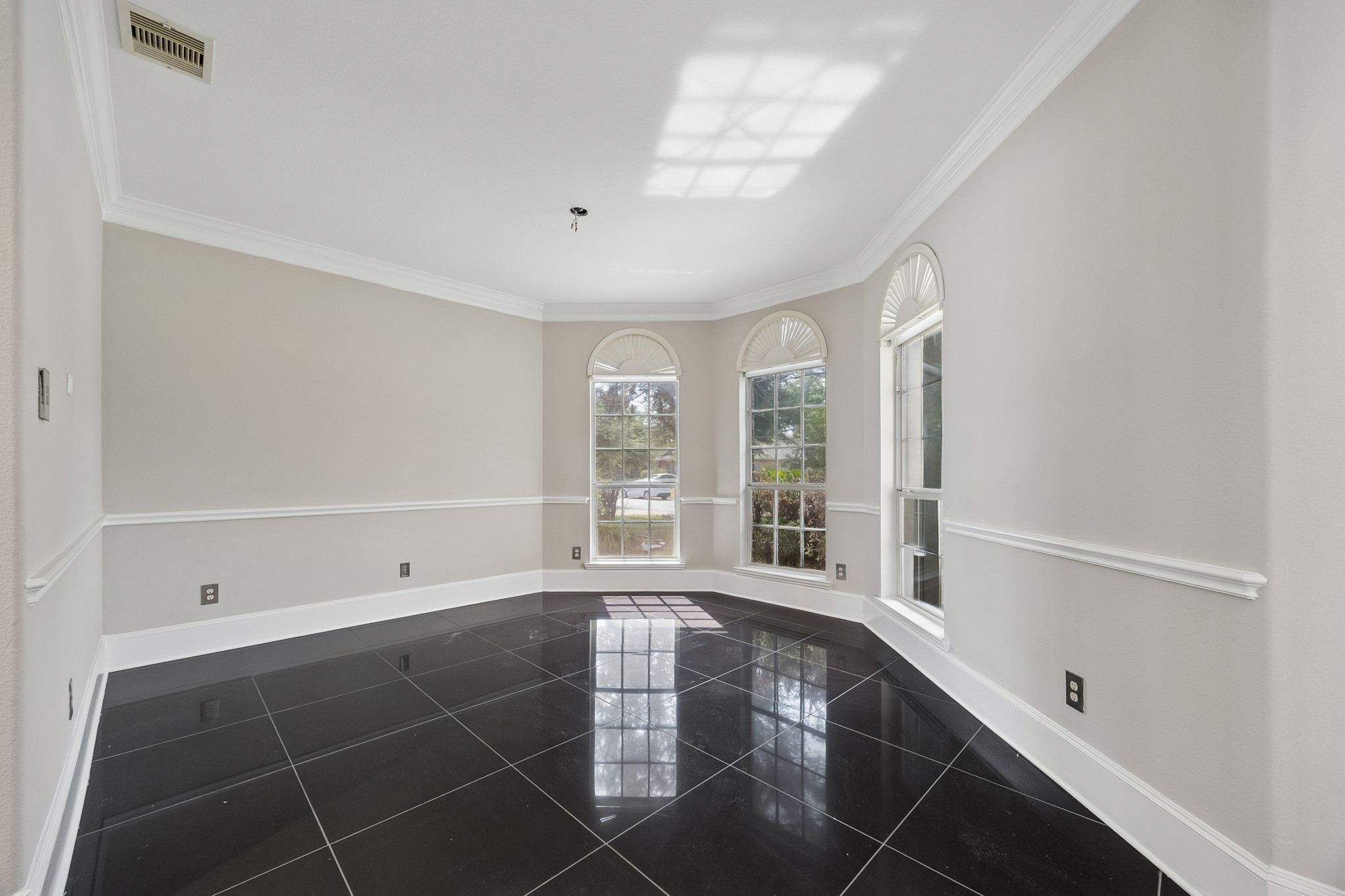 21114 Magnolia Hollow Lane Property Photo 9