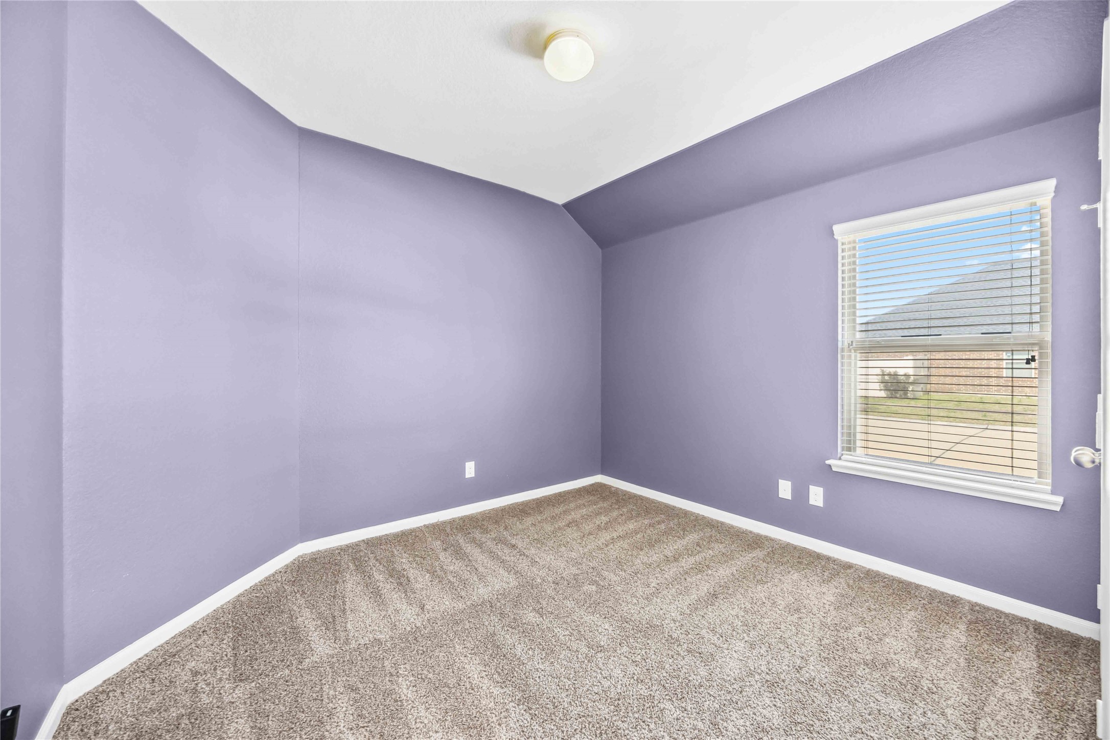 12402 Lake Portal Drive Property Photo 17