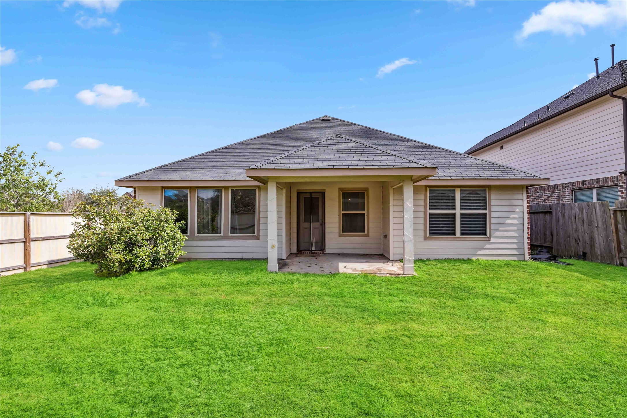 12402 Lake Portal Drive Property Photo 22