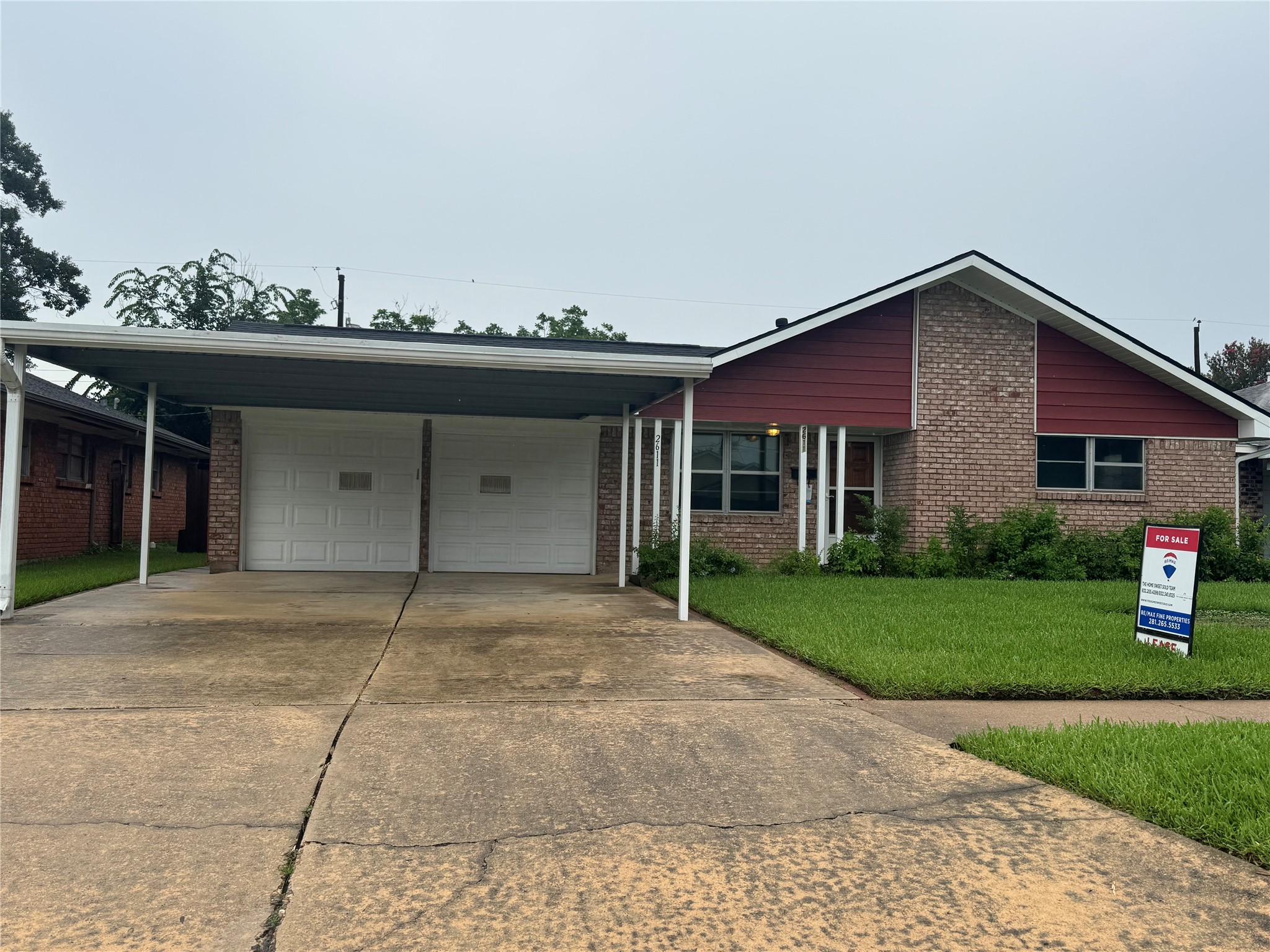 2611 Prairie Avenue Property Photo 3