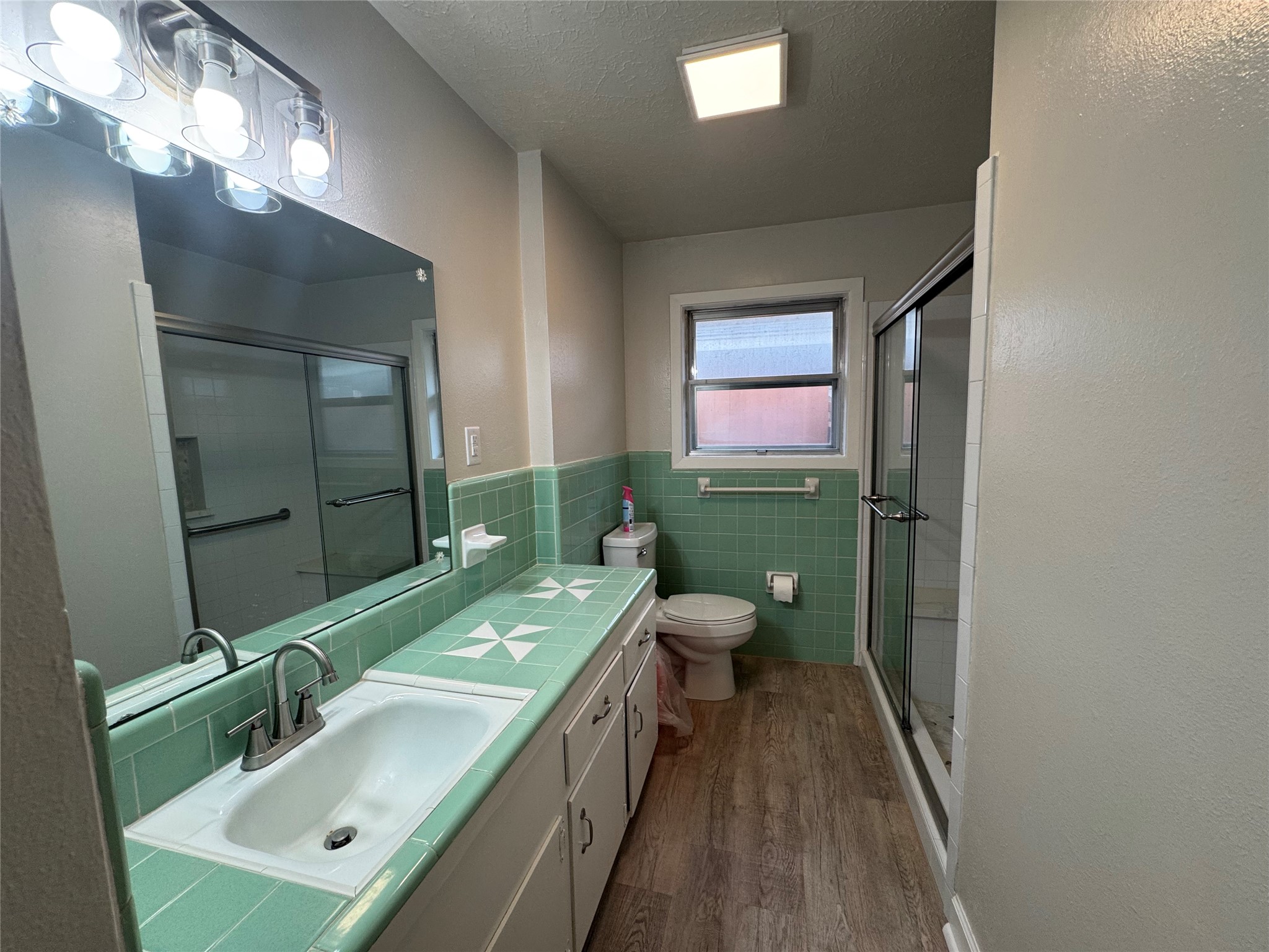 2611 Prairie Avenue Property Photo 20