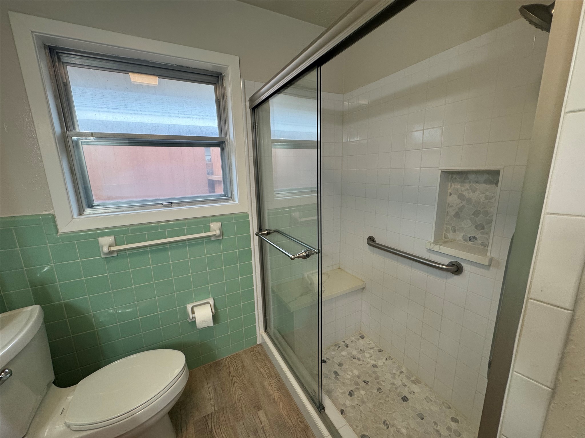 2611 Prairie Avenue Property Photo 22