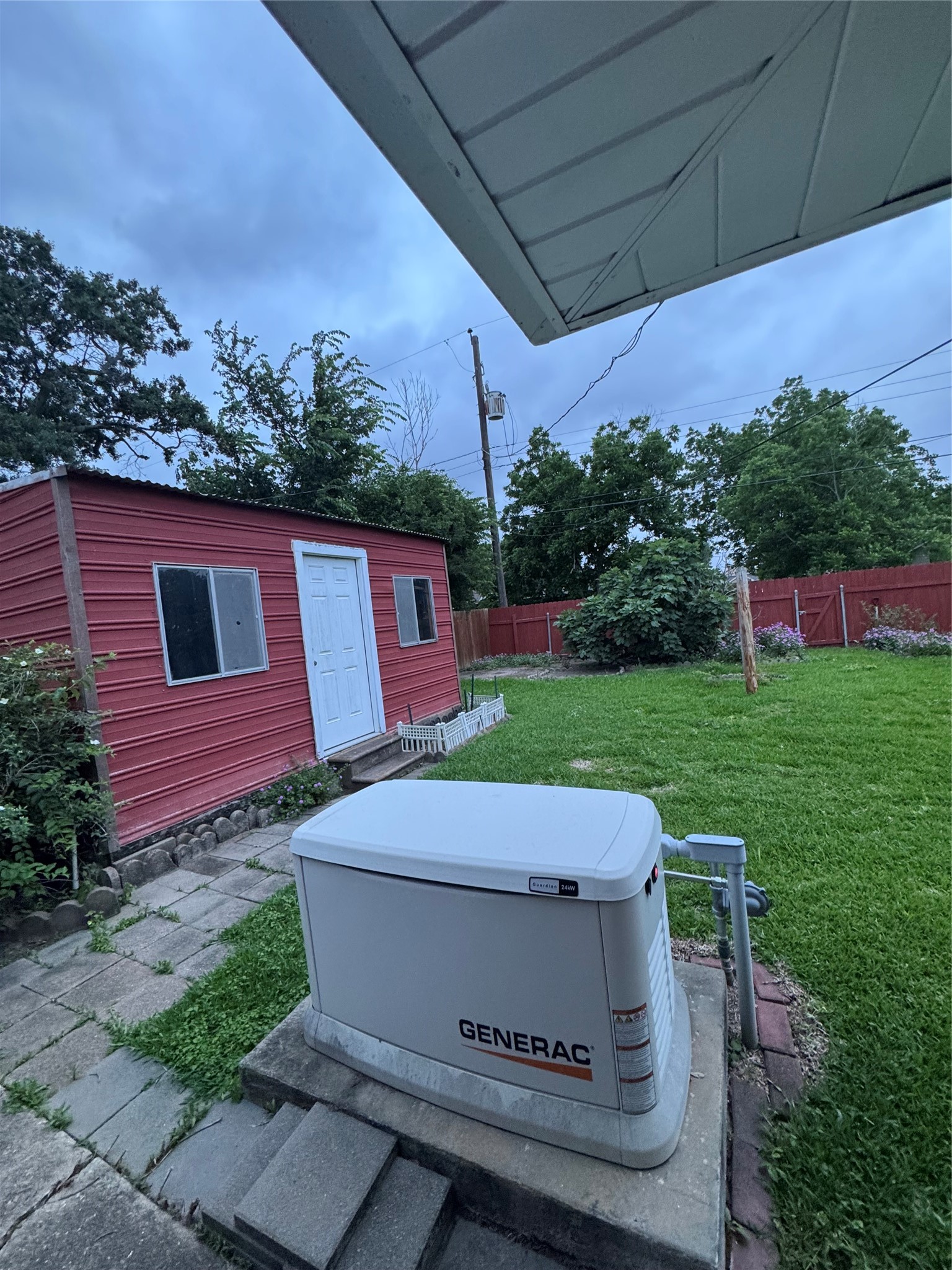 2611 Prairie Avenue Property Photo 31