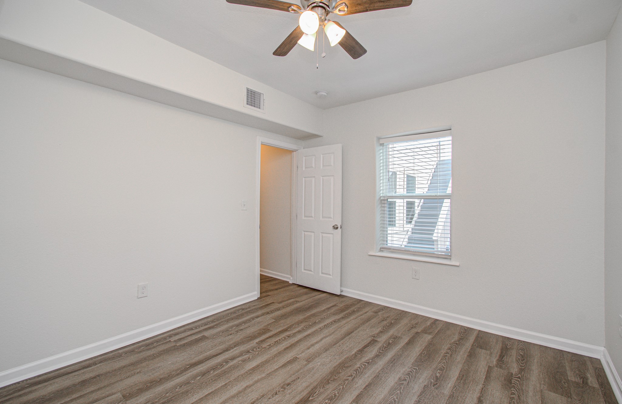 2617 Avenue L Property Photo 18