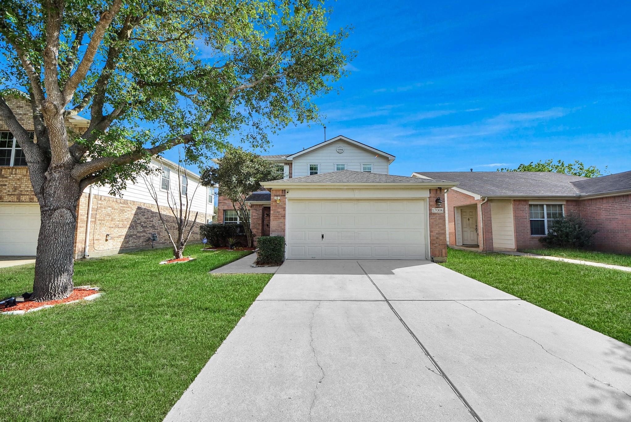 17006 Kemble Creek Drive Property Photo 1