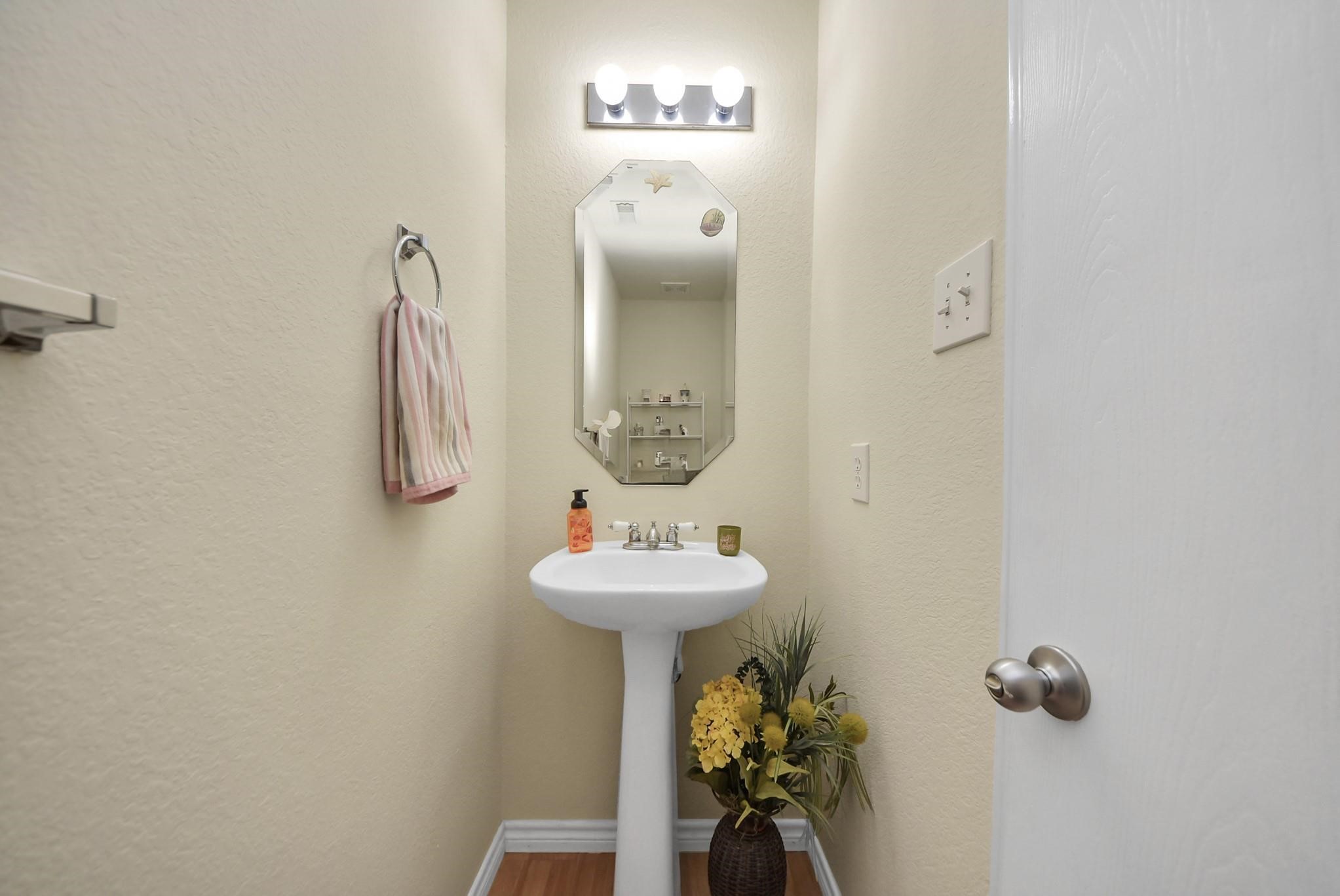 17006 Kemble Creek Drive Property Photo 8