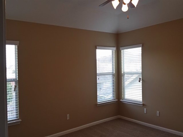 4934 Trailing Clover Court Property Photo 6
