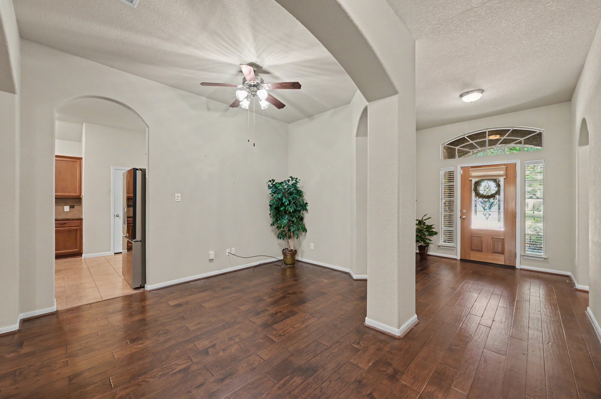1912 Hill Manor Drive Property Photo 6
