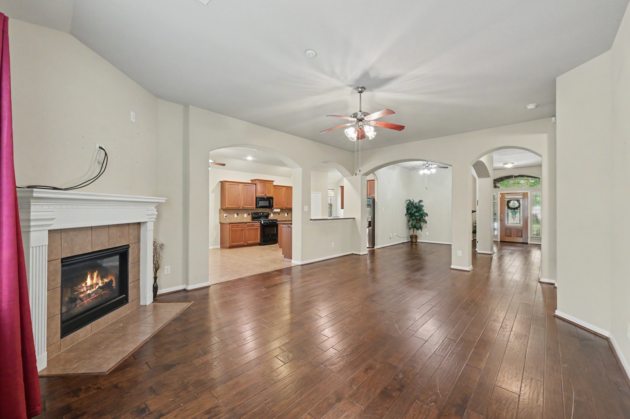 1912 Hill Manor Drive Property Photo 9