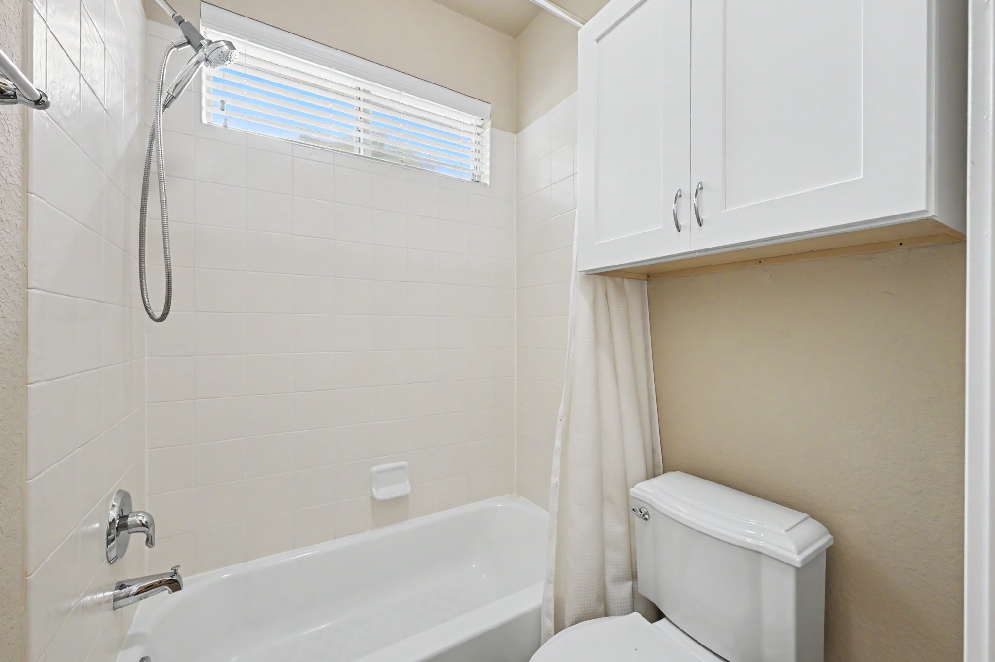 1912 Hill Manor Drive Property Photo 21