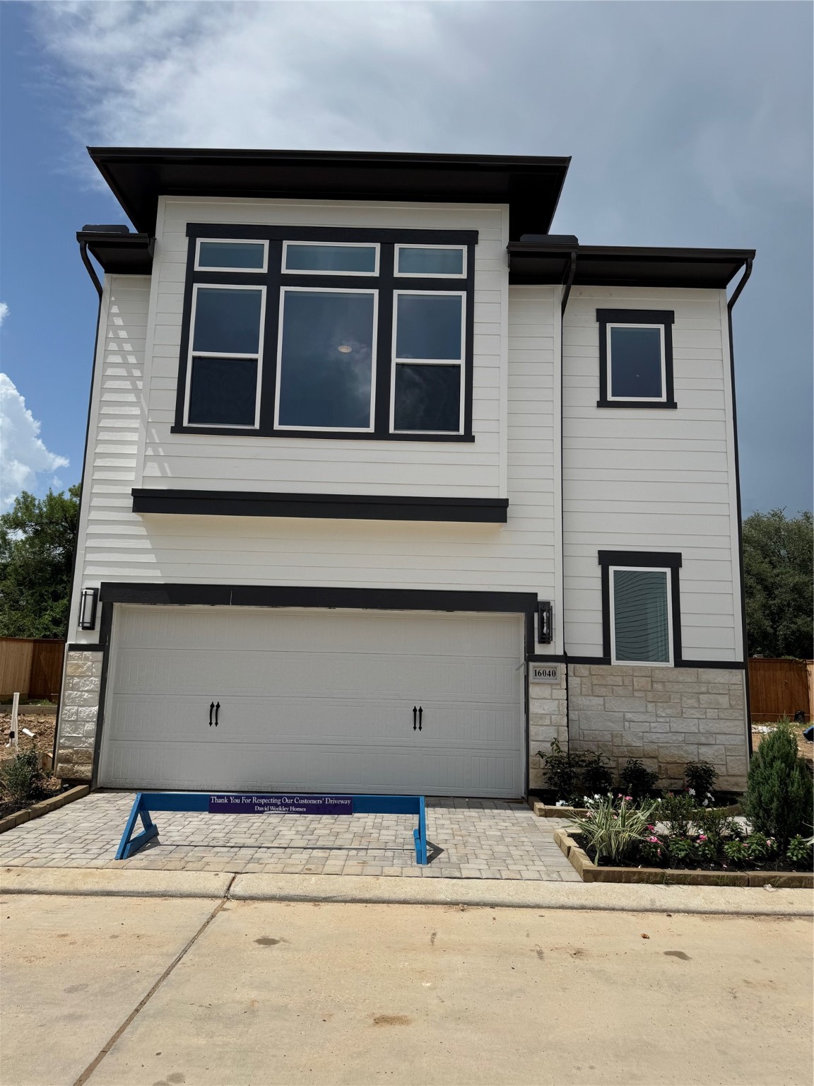16040 Mason Run Drive Property Photo