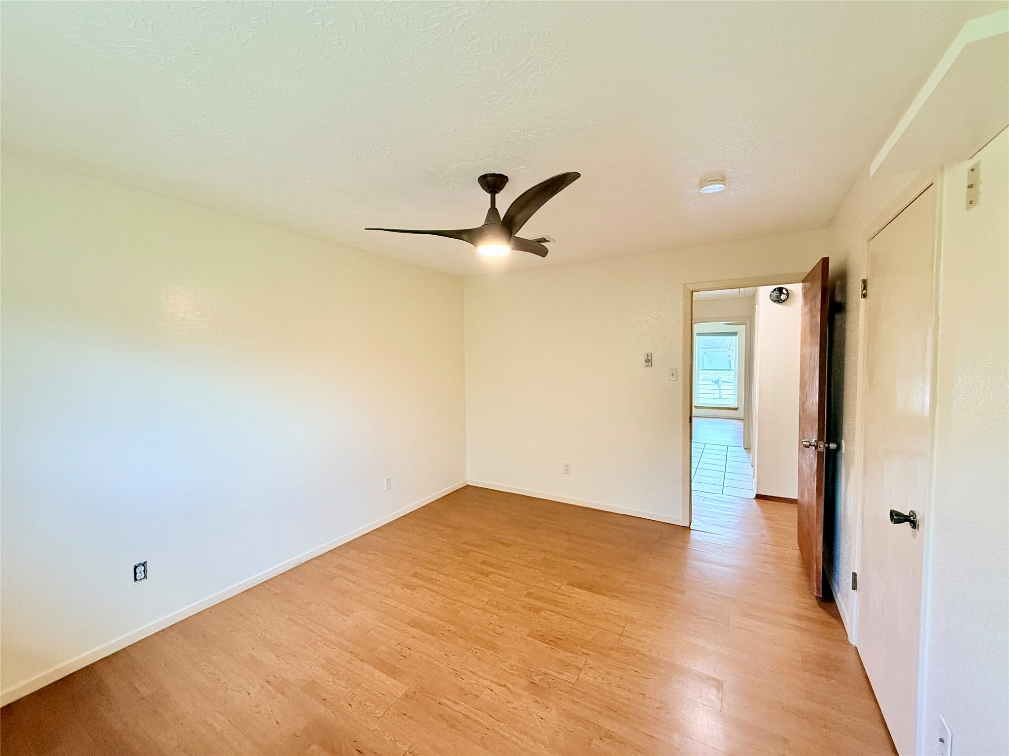 2410 Point Comfort Court Property Photo 10
