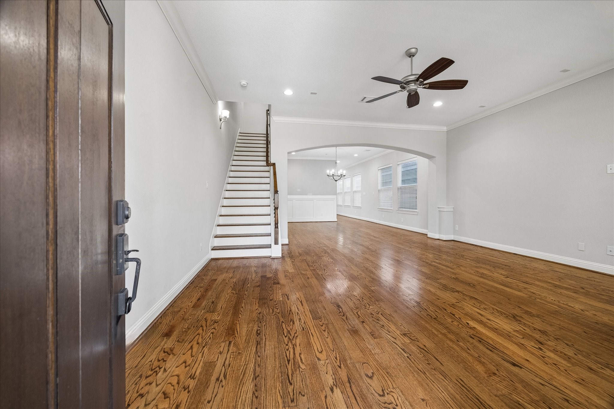 1118 E 24th Street Property Photo 3