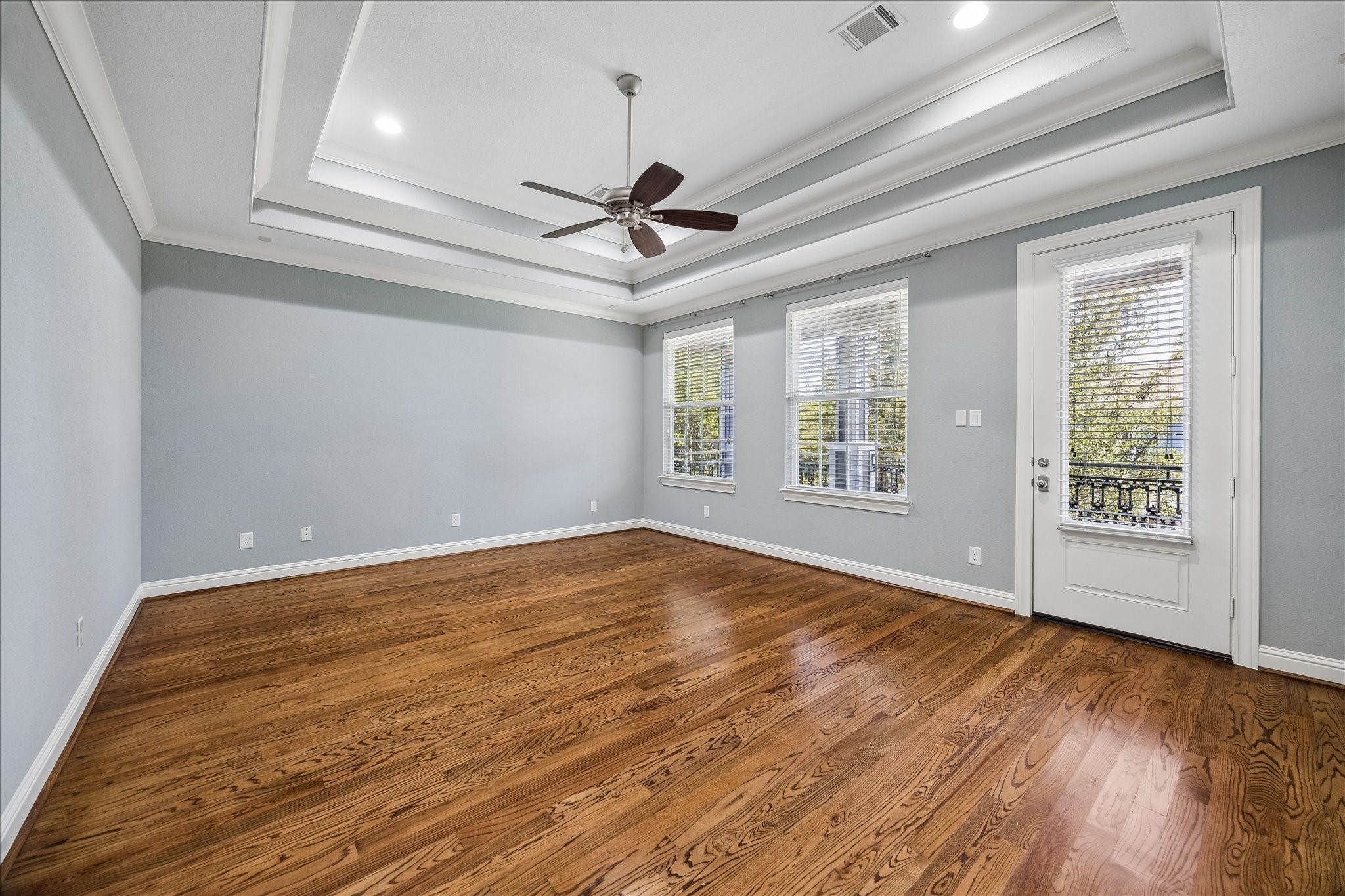 1118 E 24th Street Property Photo 9