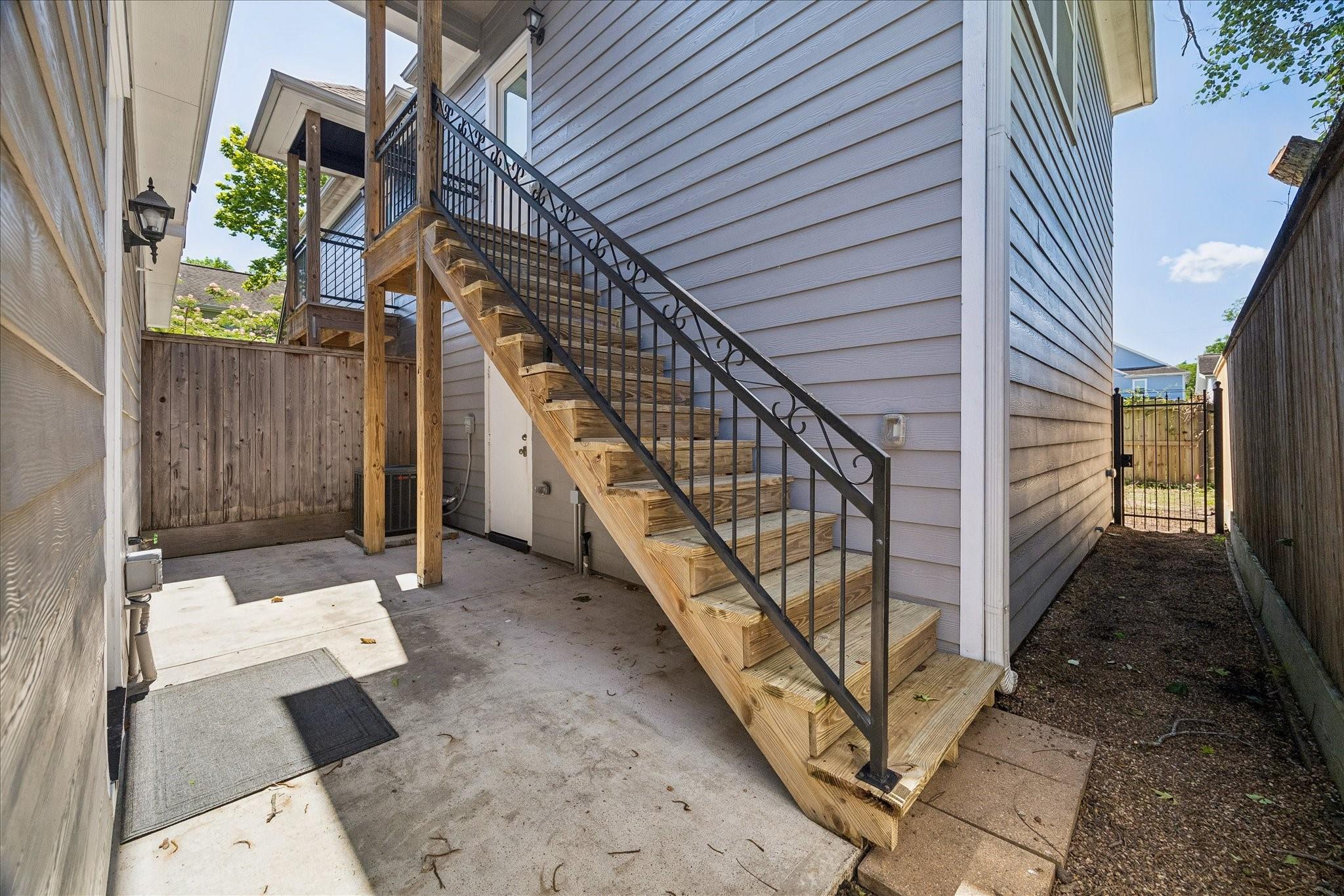 1118 E 24th Street Property Photo 17