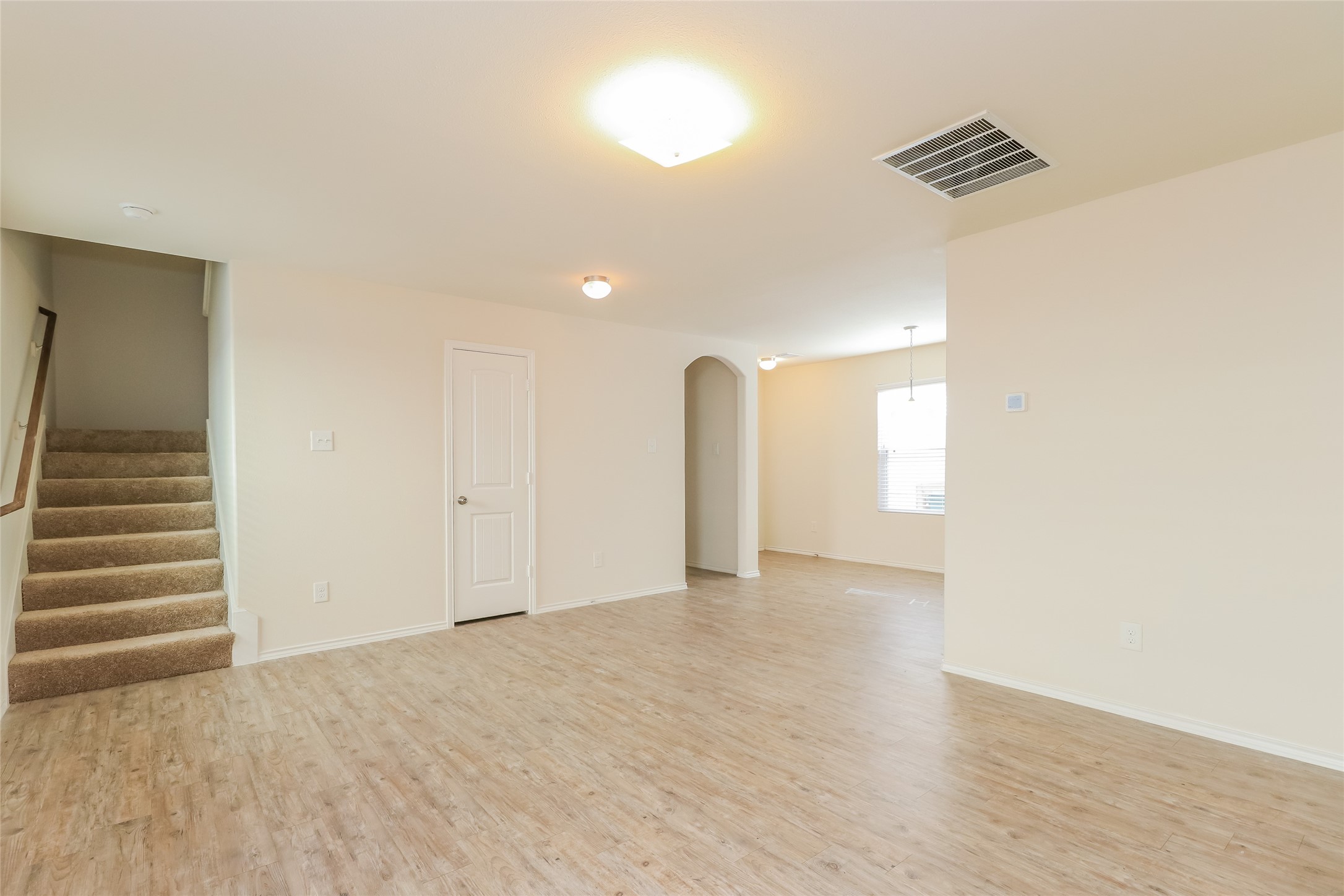 13911 Westfield Property Photo 5