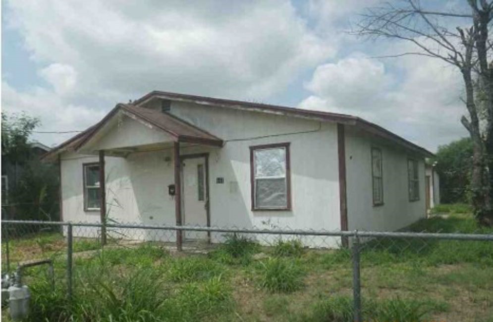 916 Heights Street Property Photo 1