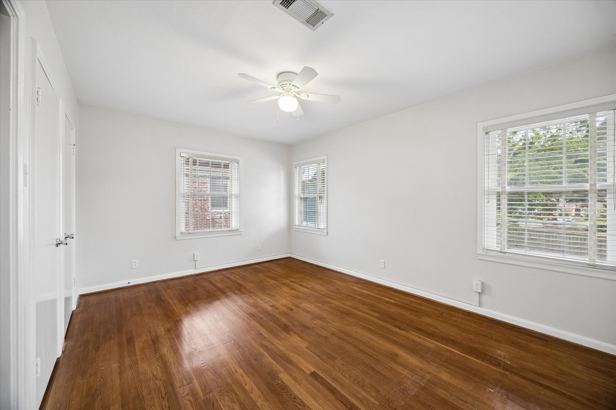 2327 Swift Boulevard Property Photo 15
