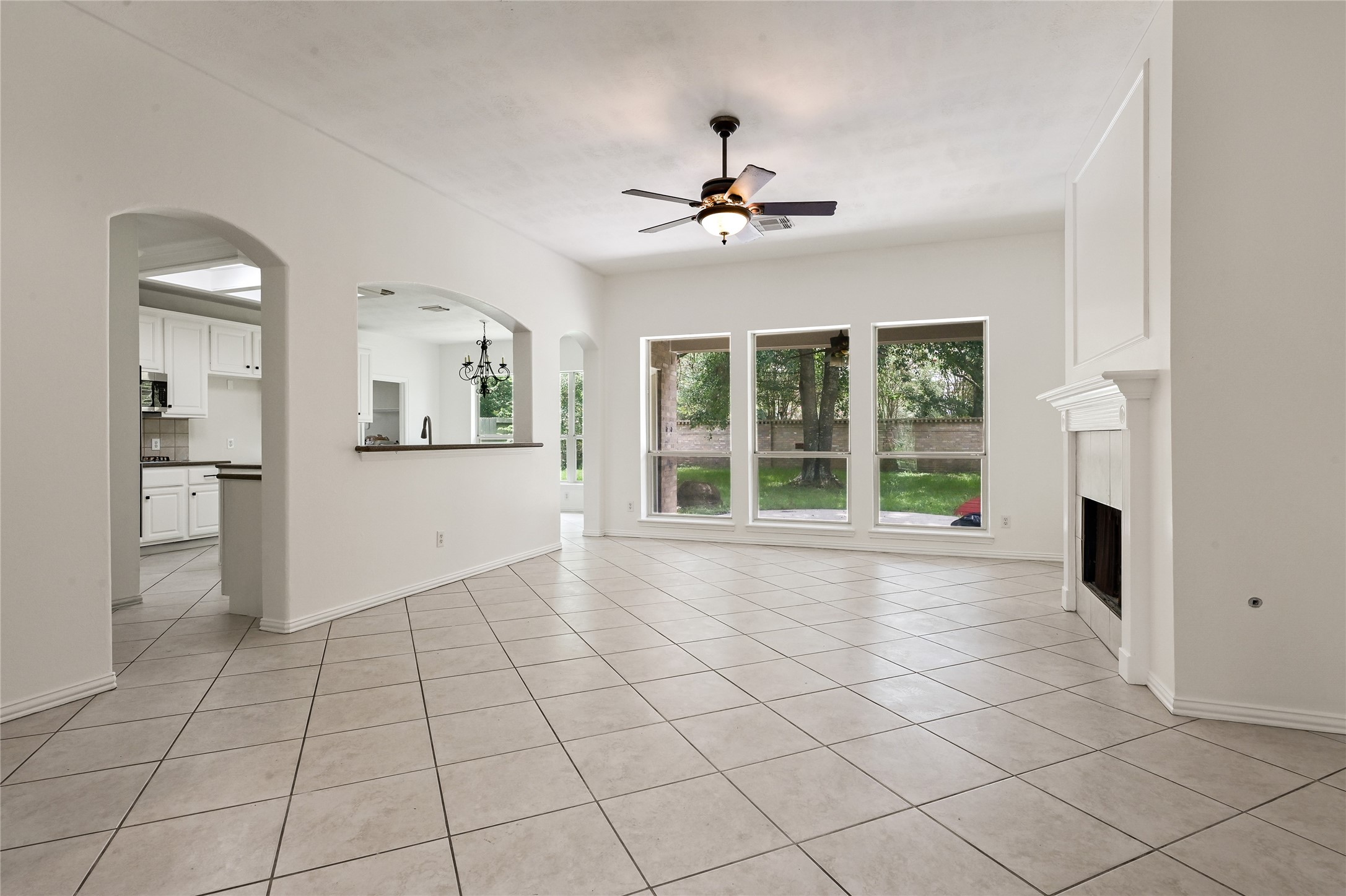 8322 Emerald Meadow Lane Property Photo 7