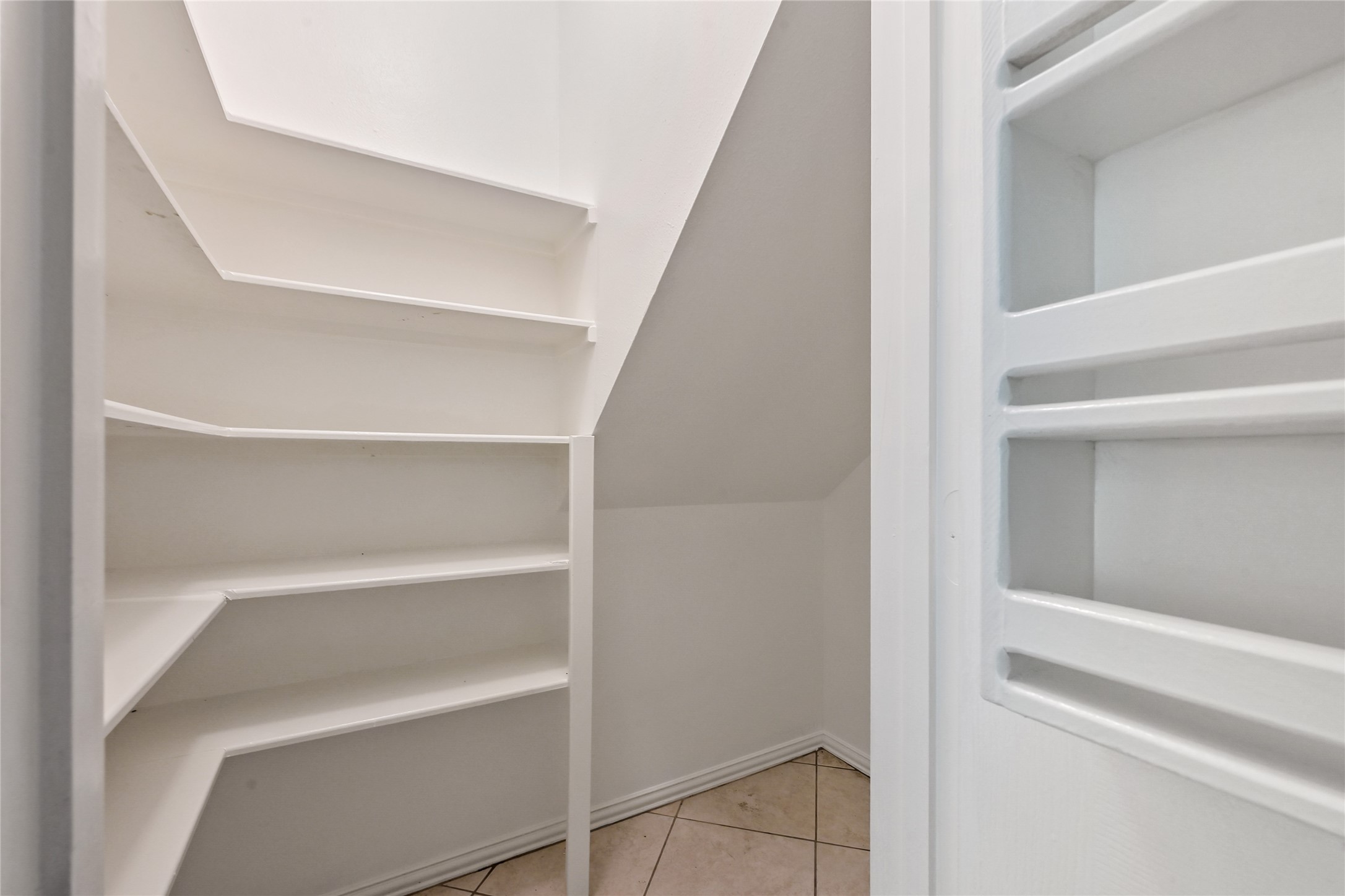 8322 Emerald Meadow Lane Property Photo 12
