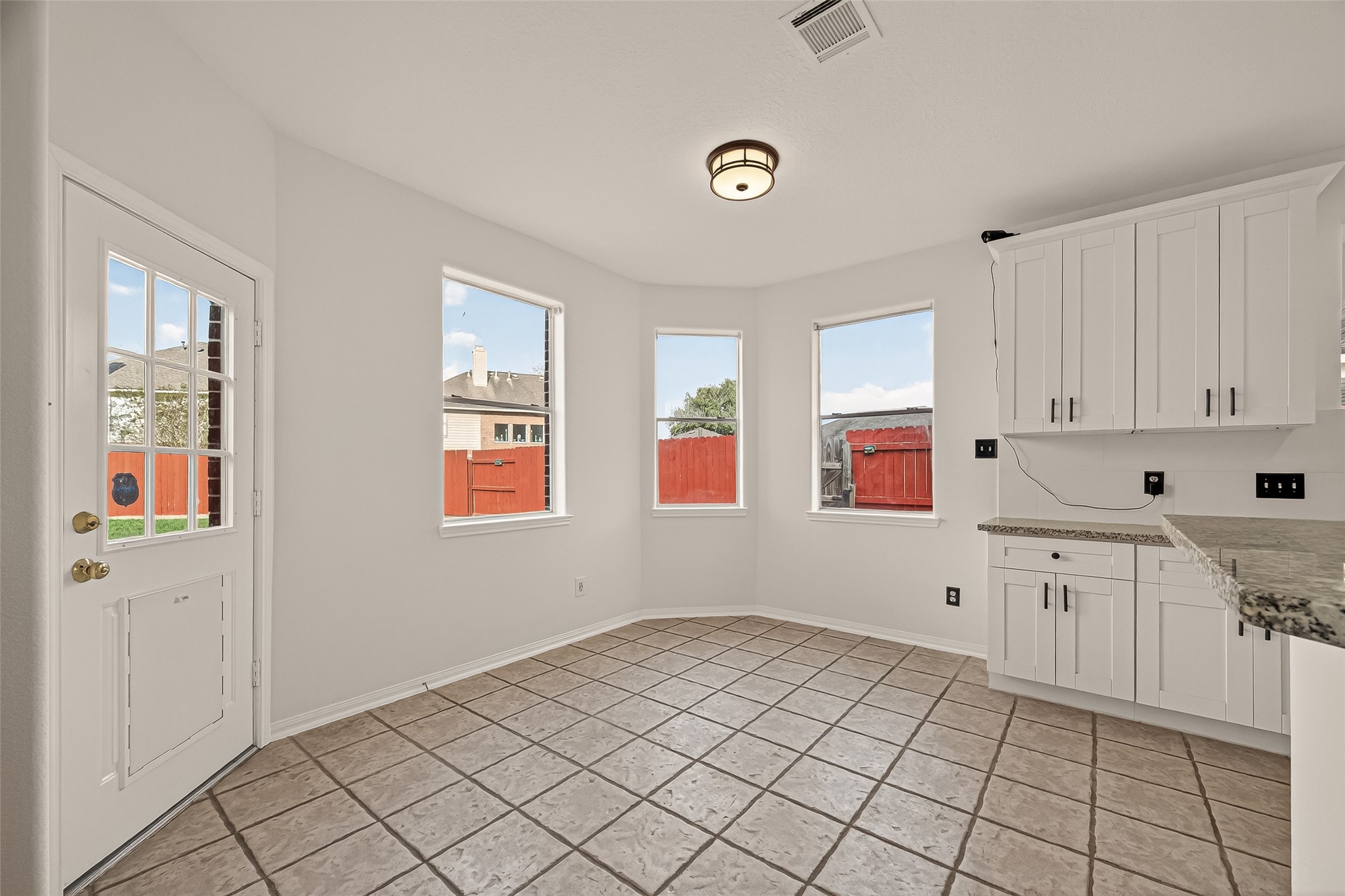 3804 Dunlavy Drive Property Photo 11